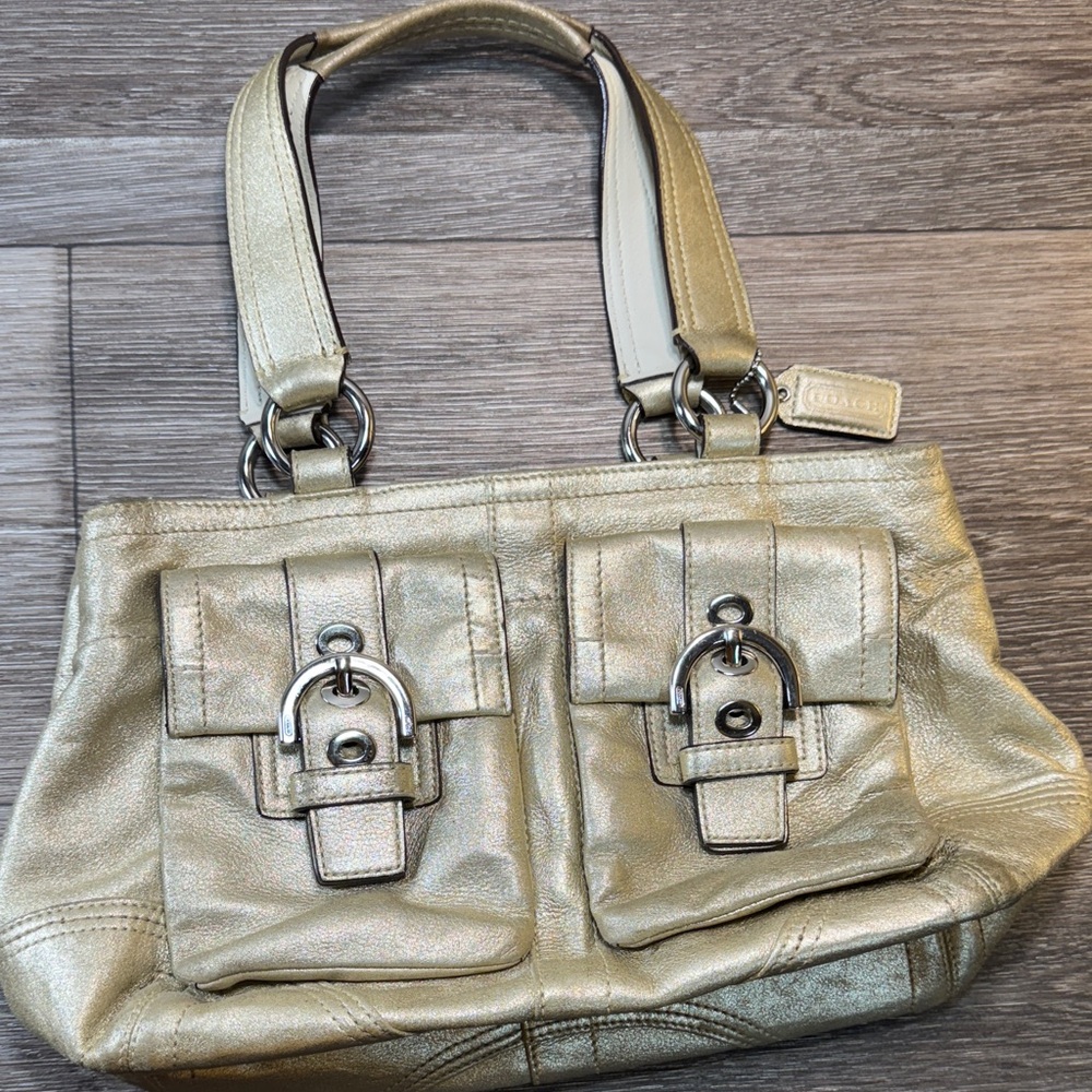 Coach Gold Leather Women's hobo Bag